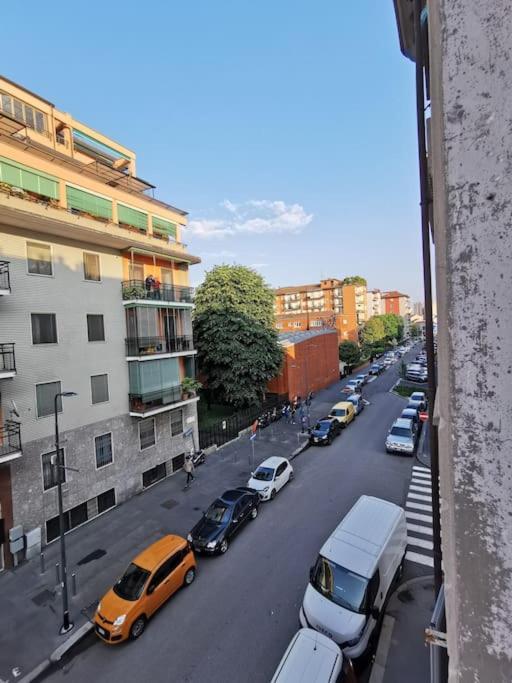 Metro Stop, Prada & Design Apartamento *
